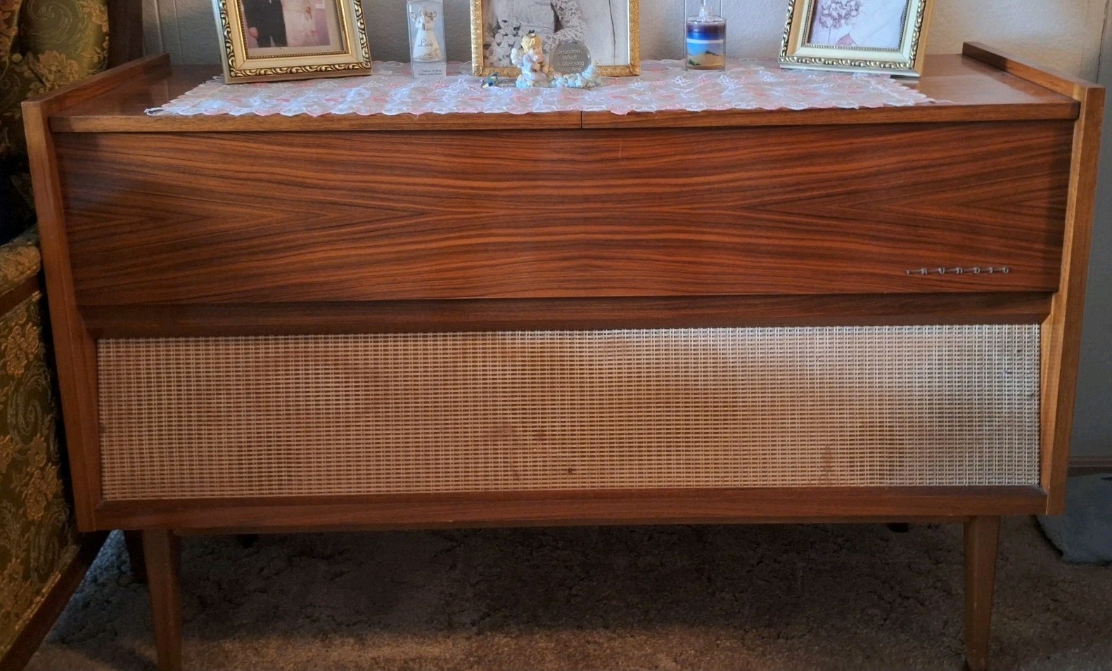 Grundig Console SO342US/Great Cosmetic Cond/1963 All Tube Edition/ One Family