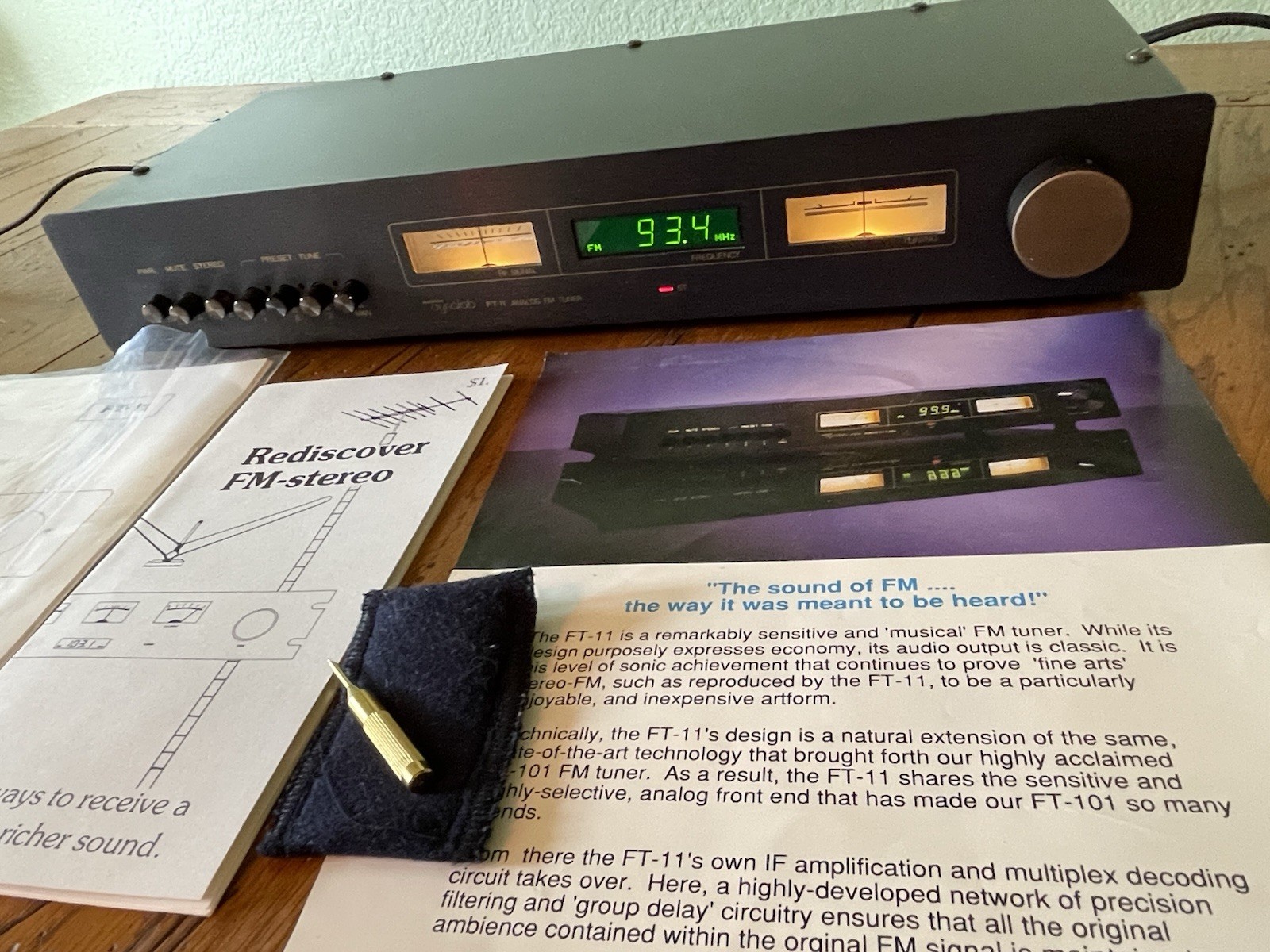 Magnium Dynalab FT-11 Stereo Tuner w/Manuals ETC #06794 – Canada 2x METERS stick