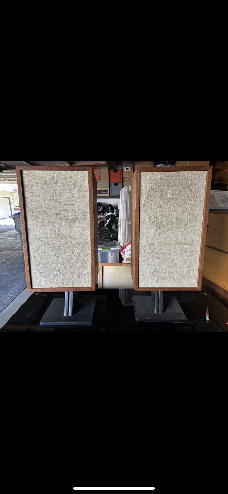 ACOUSTIC RESEARCH AR-2AX – 1 PAIR VINTAGE SPEAKERS – WORKING CONDITION – STAND