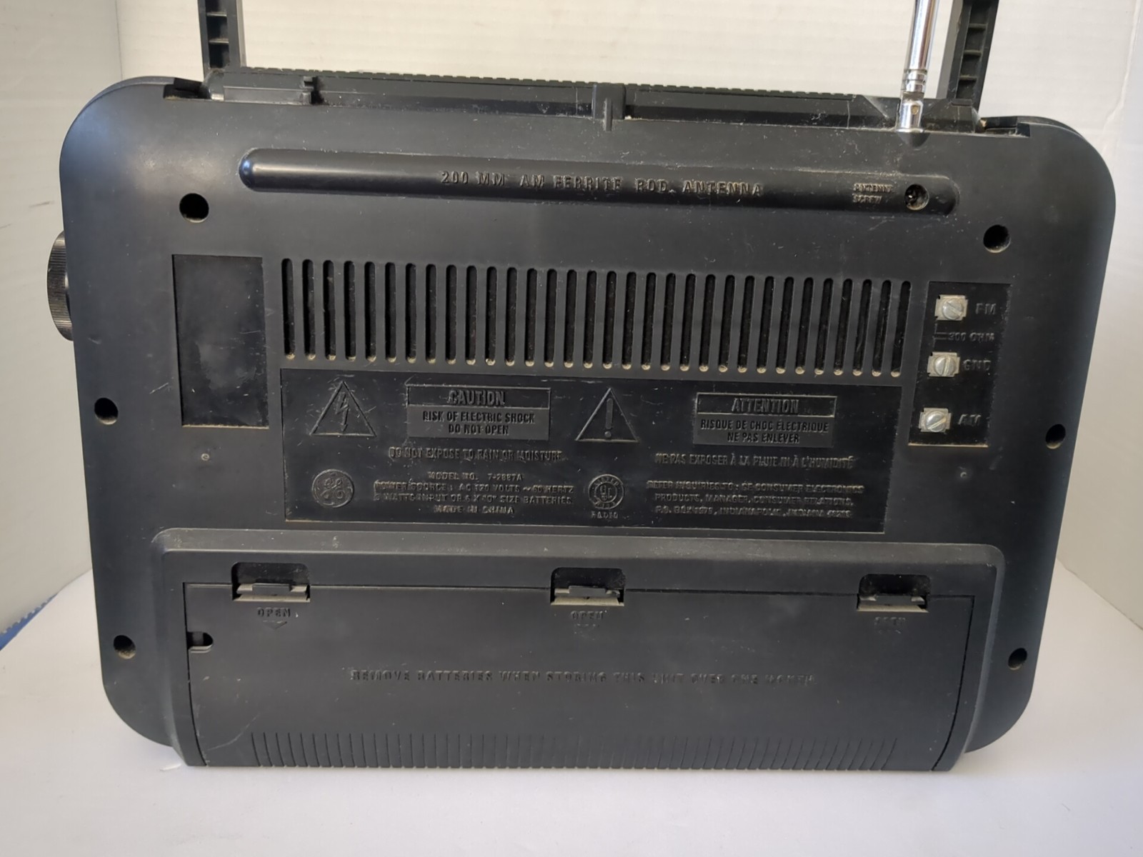Vintage GE Superadio Long Range AM FM Hi Performance Super Radio 7-2887B TESTED