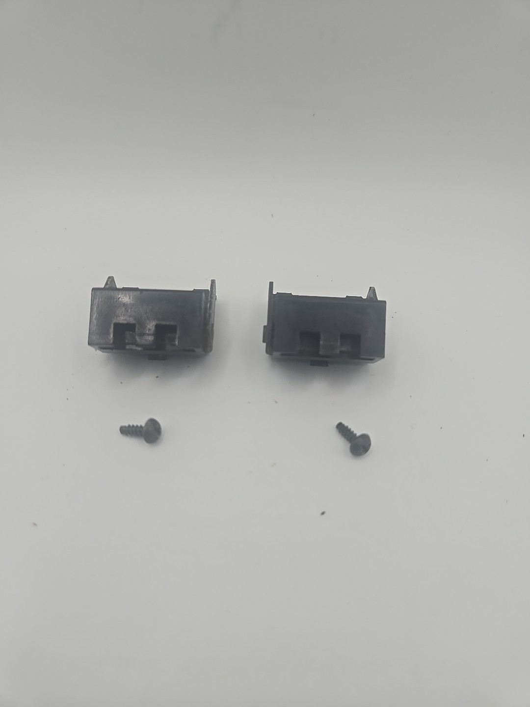 Technics SL-Q303 Hinges