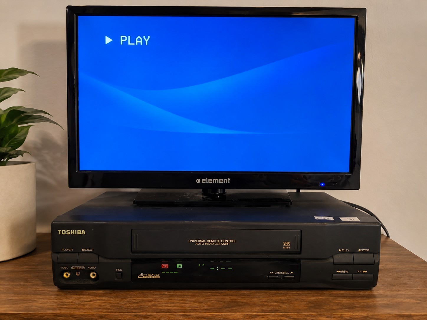 Toshiba M-461 VHS VCR 4-Head Hi-Speed Rewind Tested Working No Remote