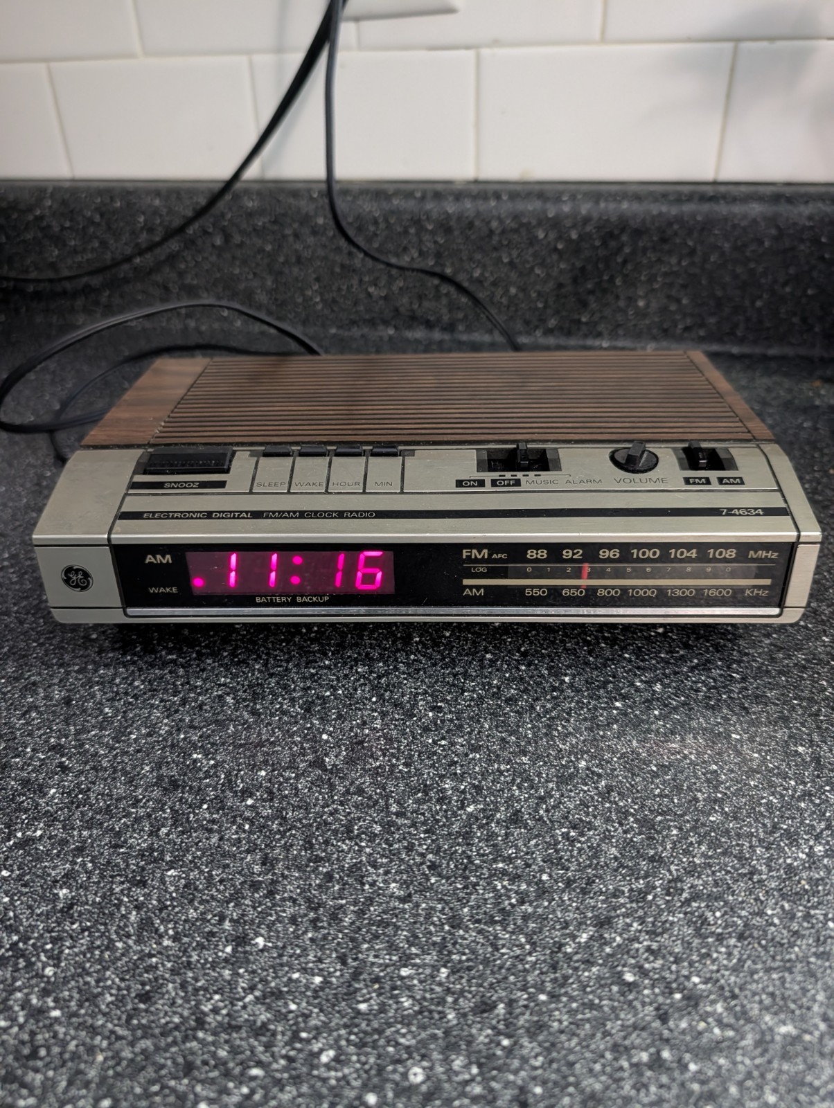 General Electric Digital FM/AM Clock Radio 7-4634B: GE Products: Tested:Works!