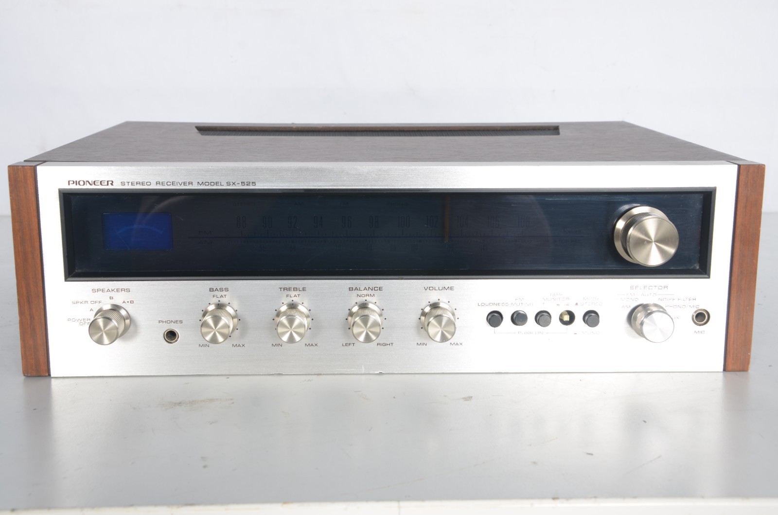 Vintage Pioneer SX-525 AM/FM Stereo Receiver Tested Working Well Wood Veneer