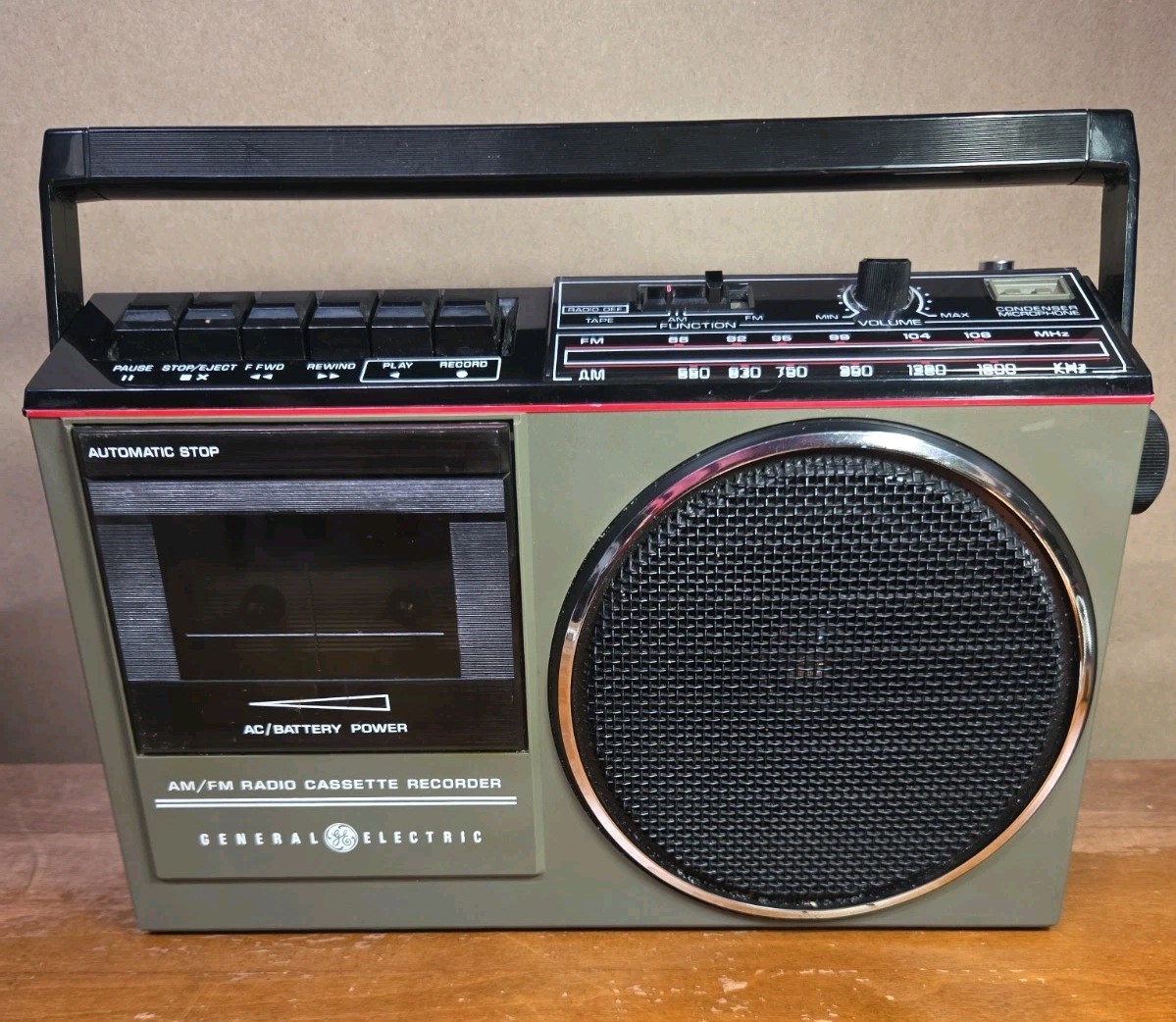 General Electric AM FM Radio casette Recorder Model 3-5233B Tested Works Great