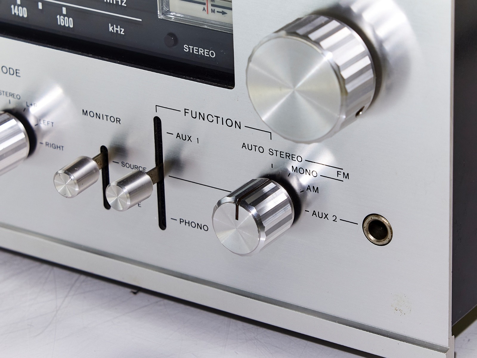 SONY Model STR-7045 WORKING AM/FM Stereo Receiver Vintage SILVER FACE 70’s
