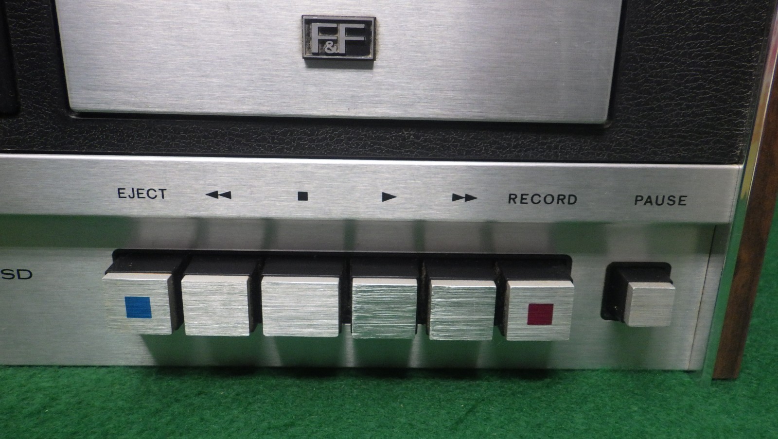 Sony TC-131SD Vintage Tape Deck w/Woodgrain-Aluminum Case