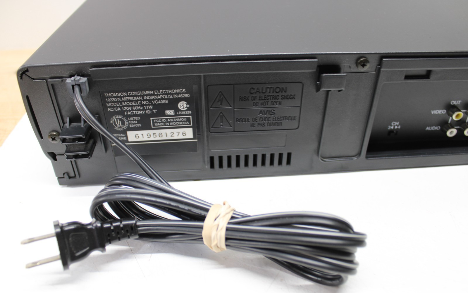 GE VG4058 4 Head VCR VHS Player Recorder with Remote – For Parts or Repair