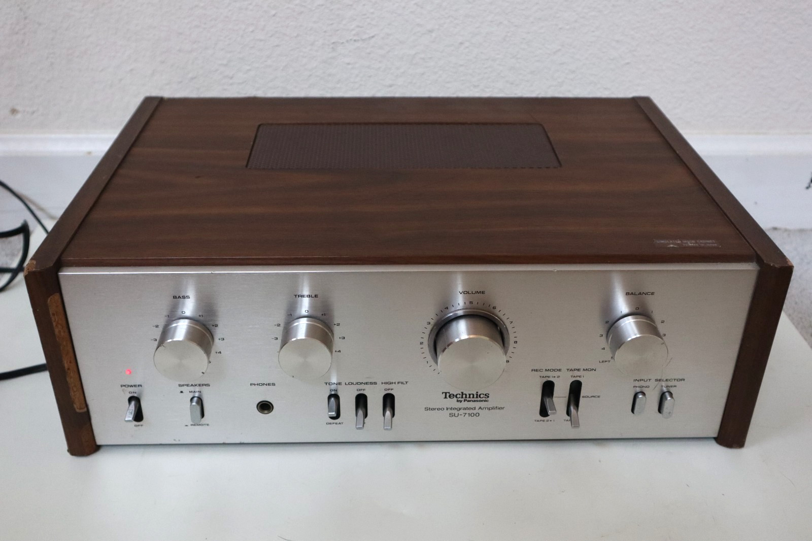 Vintage Technics SU-7100 Stereo Integrated Amplifier – Tested Works