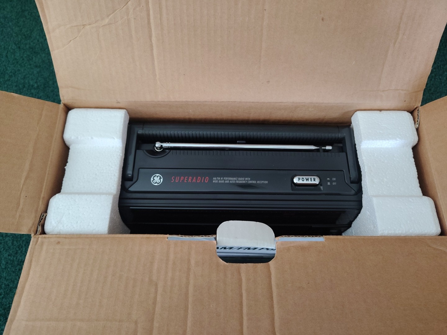 GE SuperRadio III Model 7-2887 Long Range AM/FM High Performance – Box & Foam