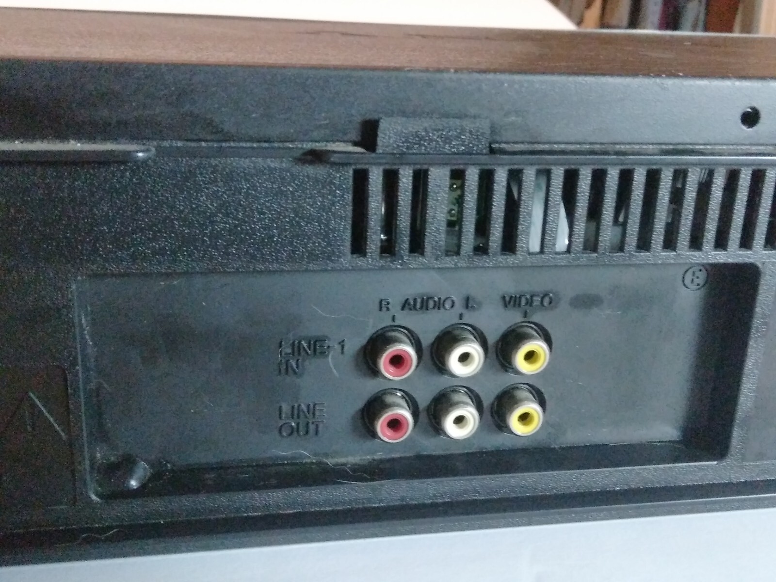 SONY SLV-N71 VHS VCR Player