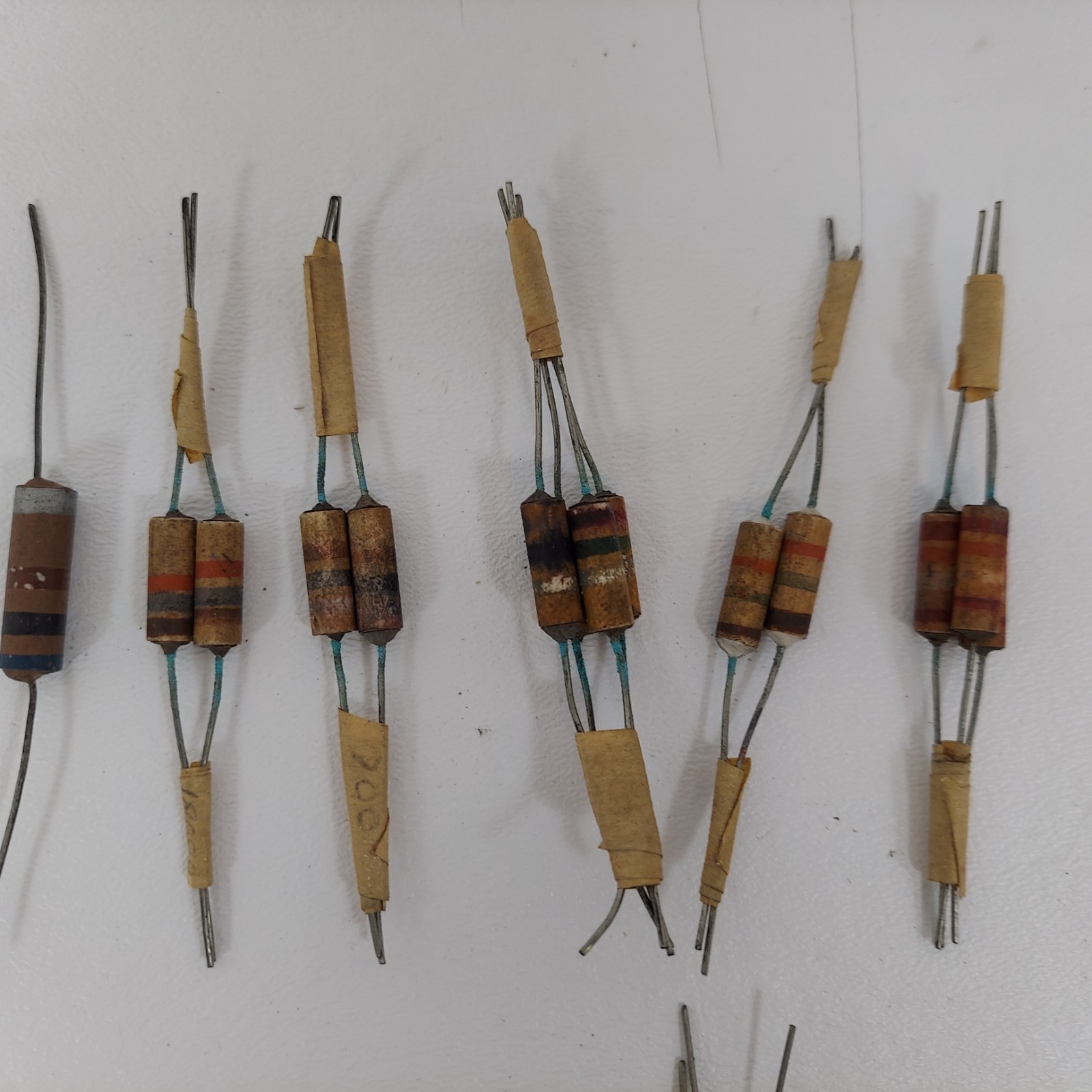 100+ Radio Electronic Carbon Comp Resistor Circuits Allen-Bradley IRC Wood Box