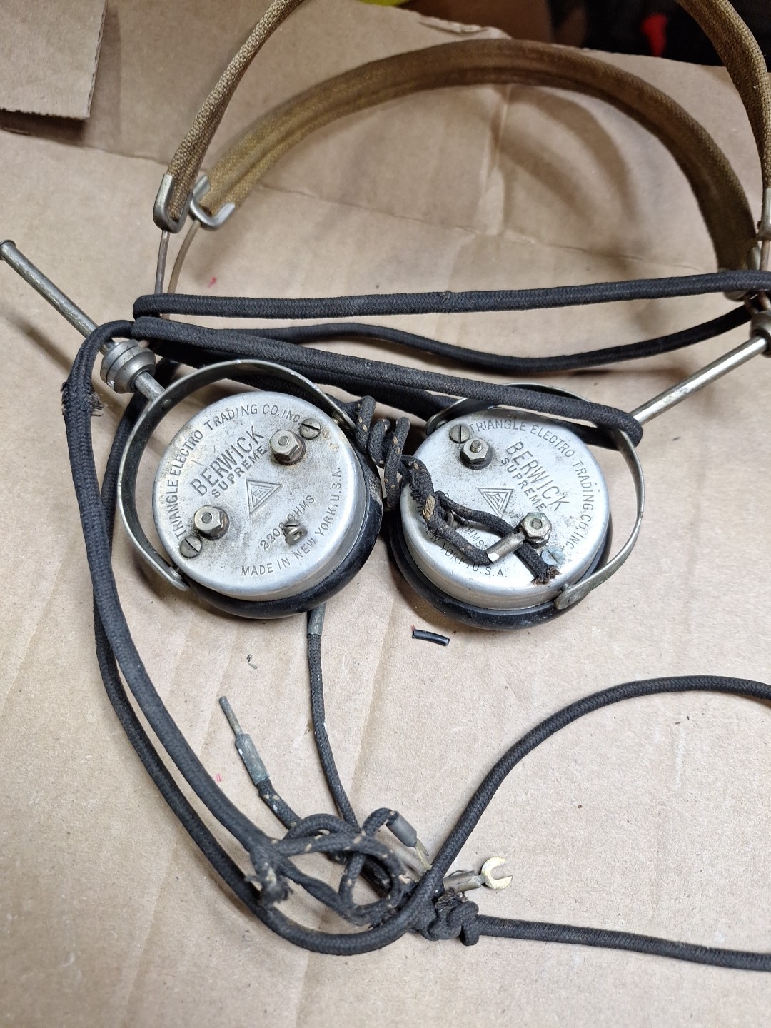 Vintage Berwick Headphones Head Phones For Early Battery Radio TRF