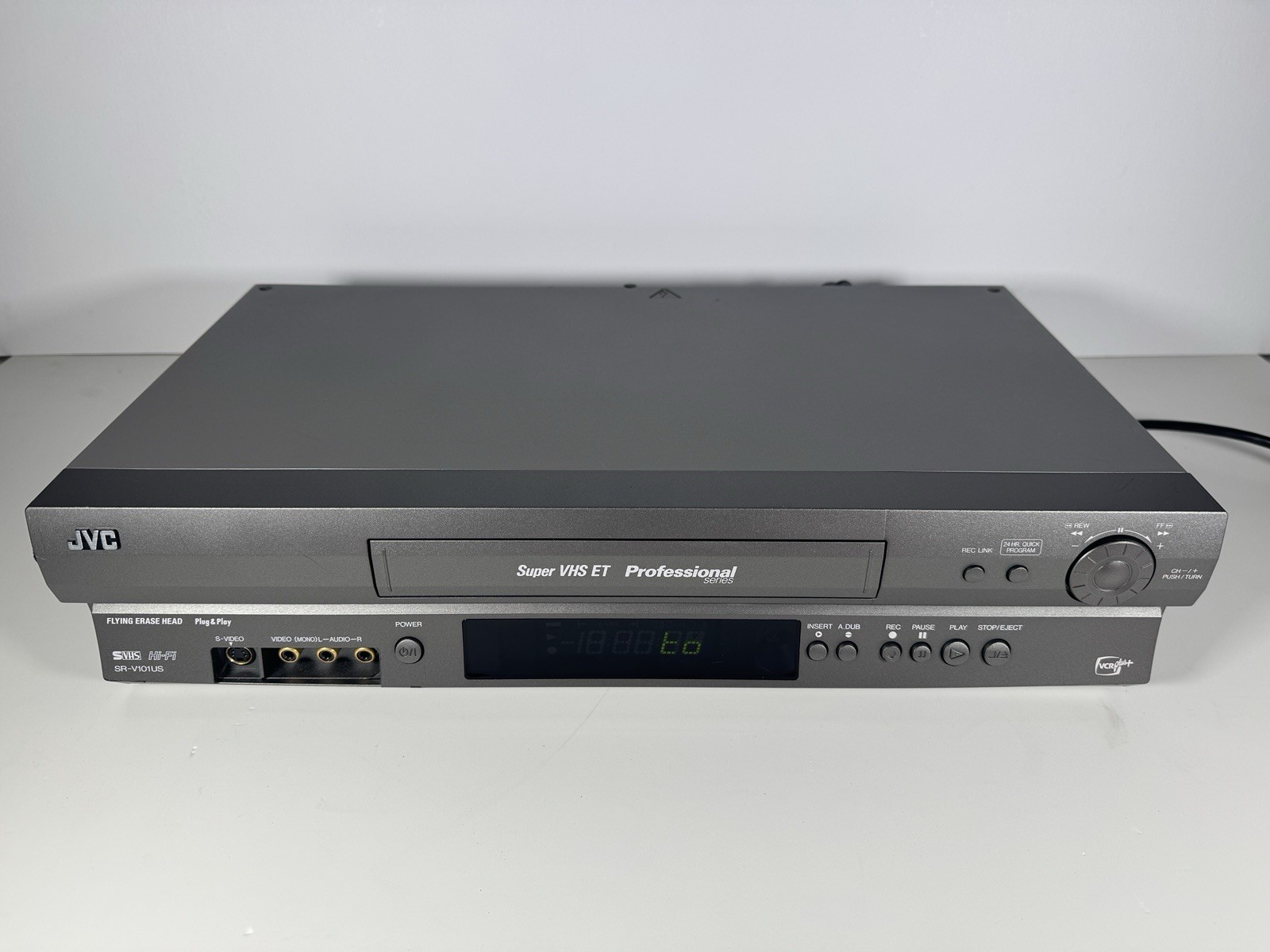 JVC SR-V101US Super VHS S-VHS ET Professional VCR Recorder 4 Head Hi-Fi Stereo