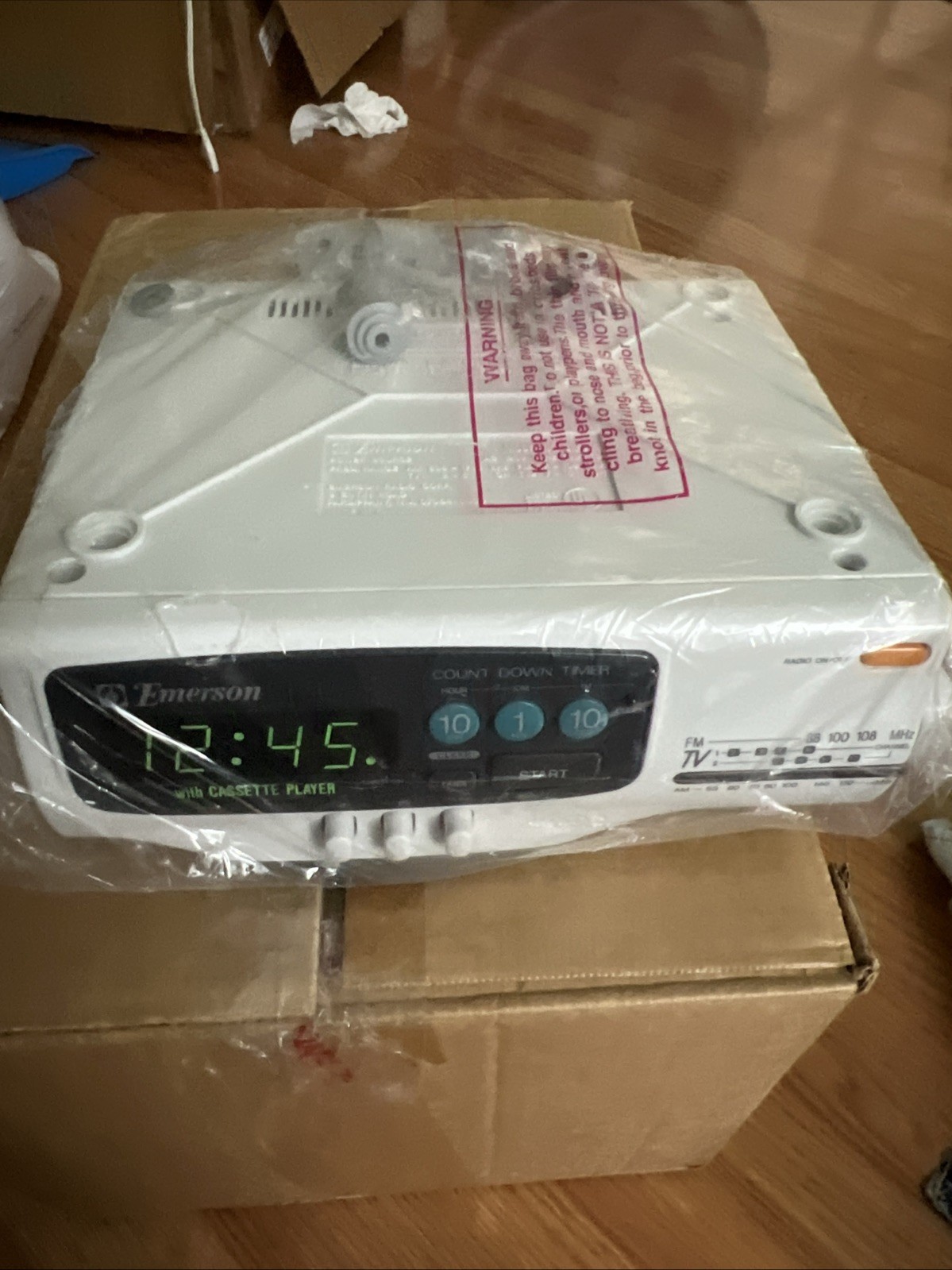 Vintage Emerson Under Cabinet Model CK5965 AM-FM Radio Clock Space Saver Timer