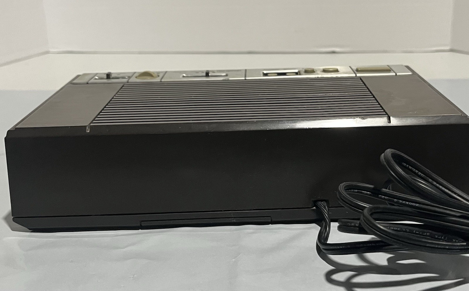 General Electric GE 7-4646A Digital AM/FM Radio Alarm Clock Wood Grain