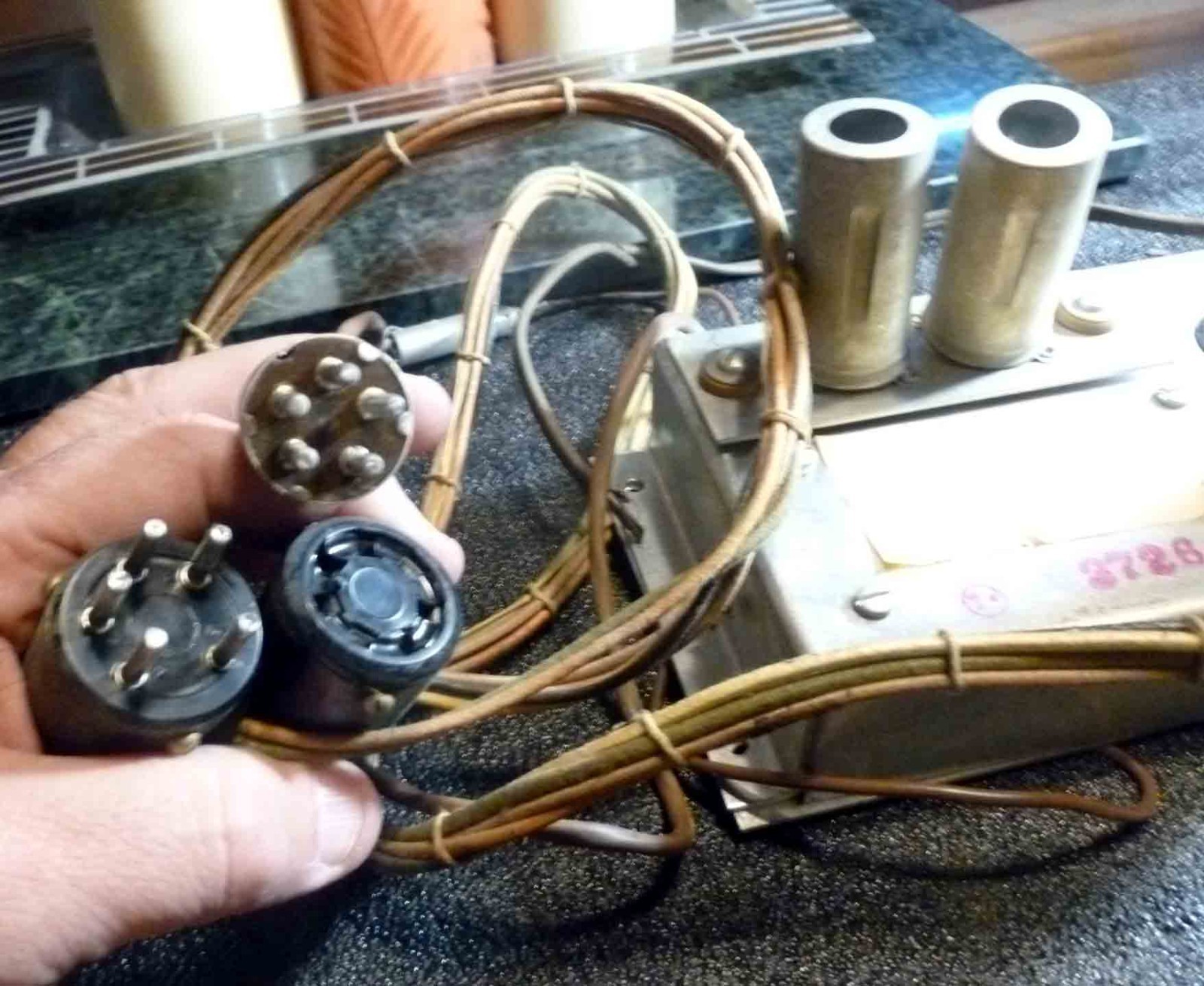 Line Preamp for Leslie type speaker to Organ