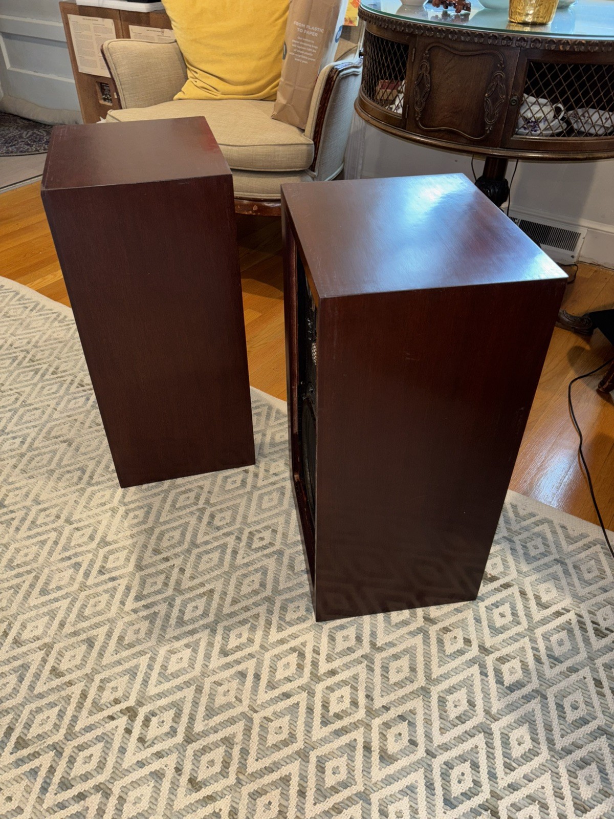 Vintage ACOUSTIC RESEARCH AR-3 Speakers Pair Restored 62118/62222 W/Boxes!