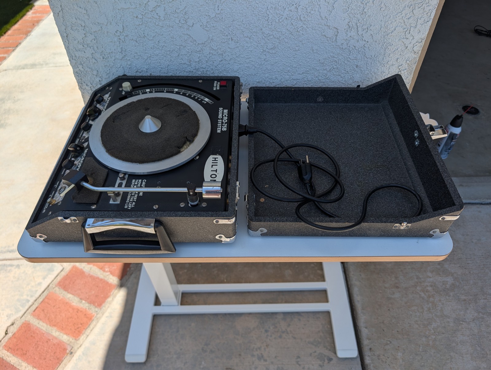 Hilton Micro 75B Sound System Turntable Record player