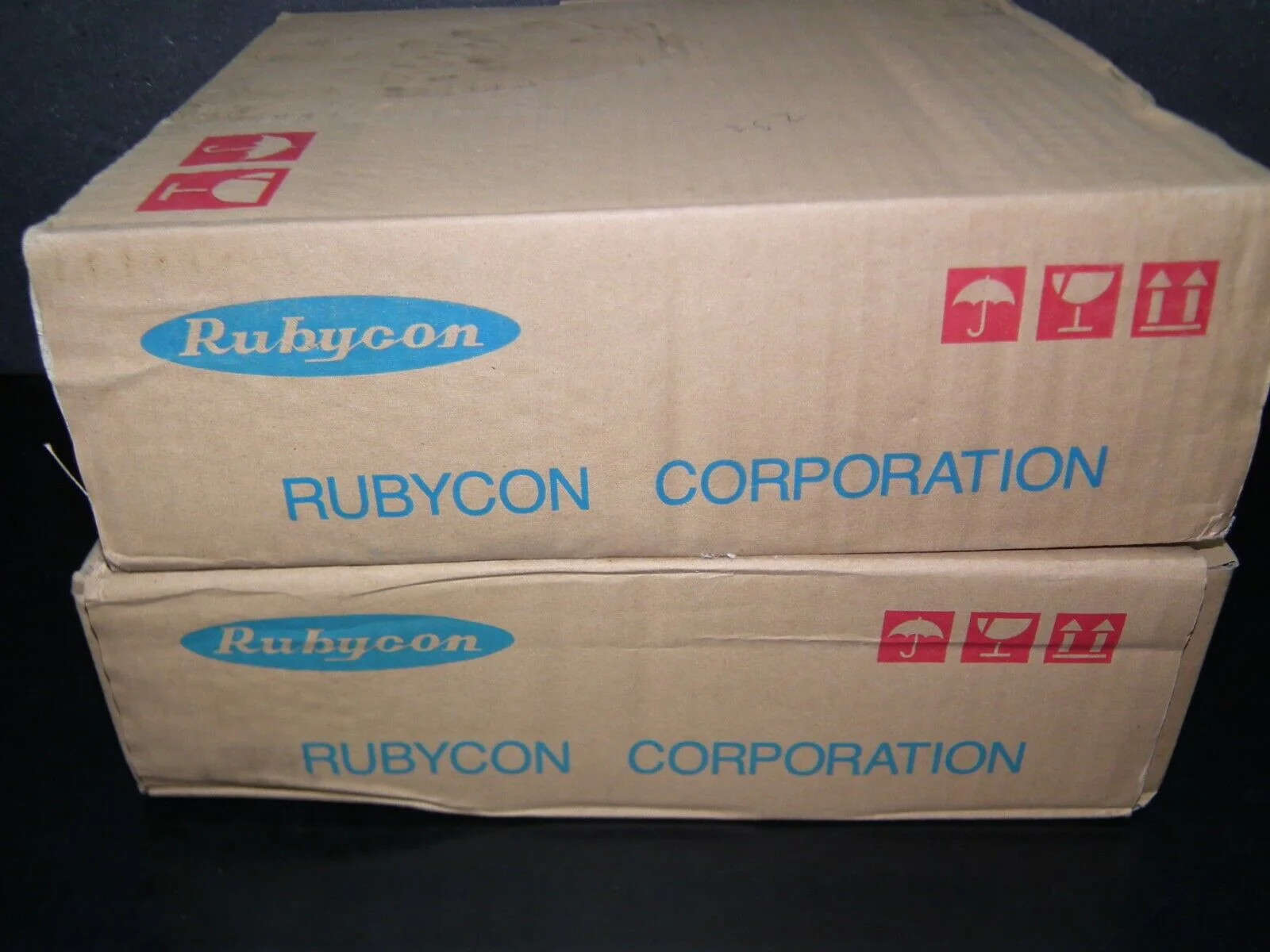 8 pcs Genuine Rubycon JAPAN premium electrolytic capacitors 150uF 400V 150u 150m