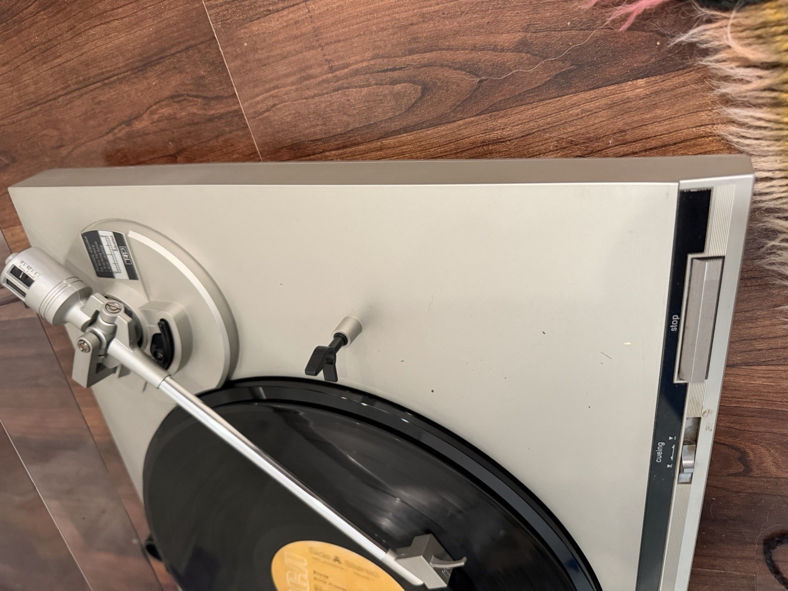 Clean Vintage 1983 Technics SL-Q200 Direct Drive Automatic Turntable New Stylus