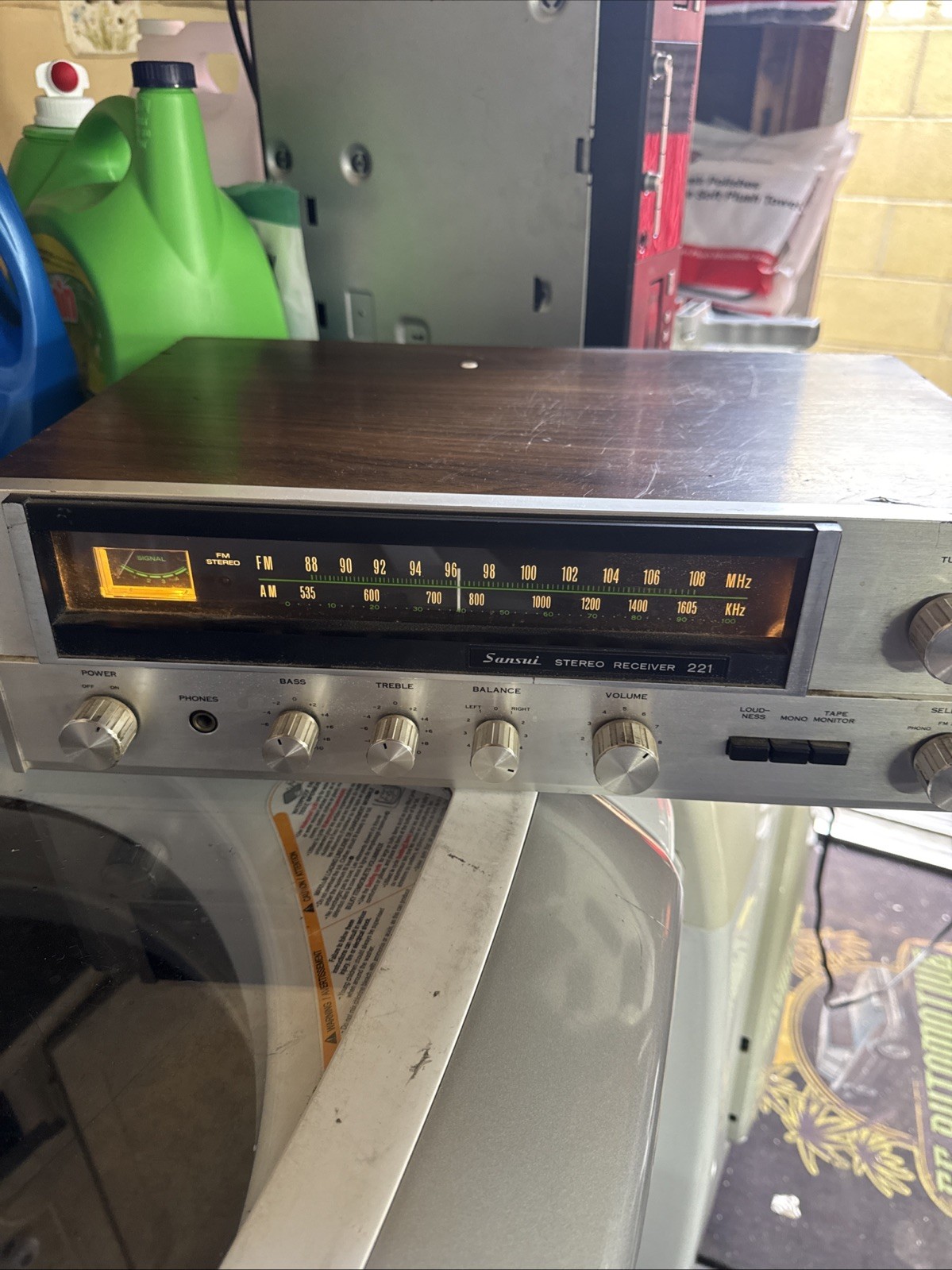 Tested Lights Up, Works Vintage Sansui 221, AM/FM Stereo Receiver