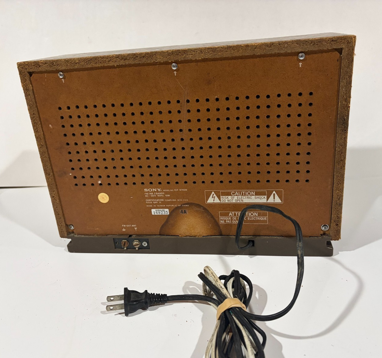 Vintage Sony FM AM Tabletop Radio Wood Grain Model ICF-9740W Retro 1970s Works