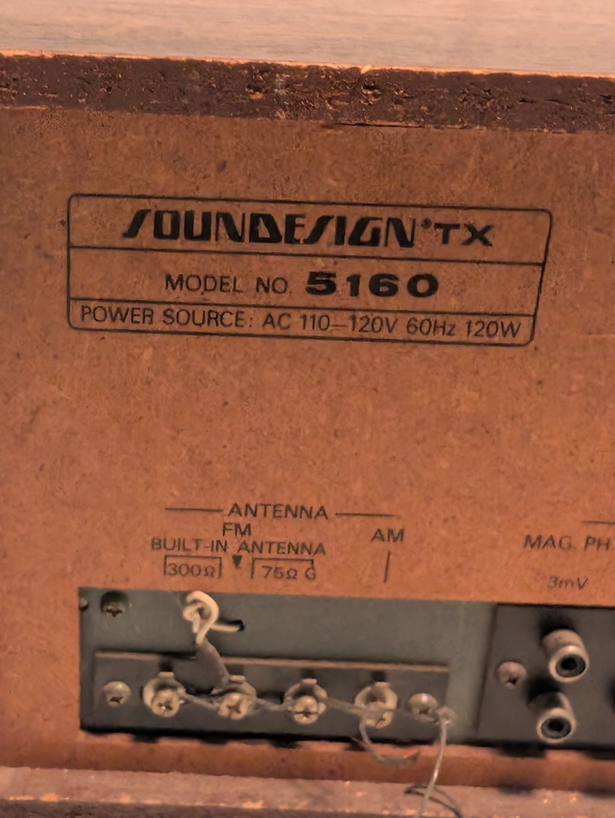 Vintage Soundesign TX 5160 AM/FM Stereo Receiver Wooden Corded 120-W Compact