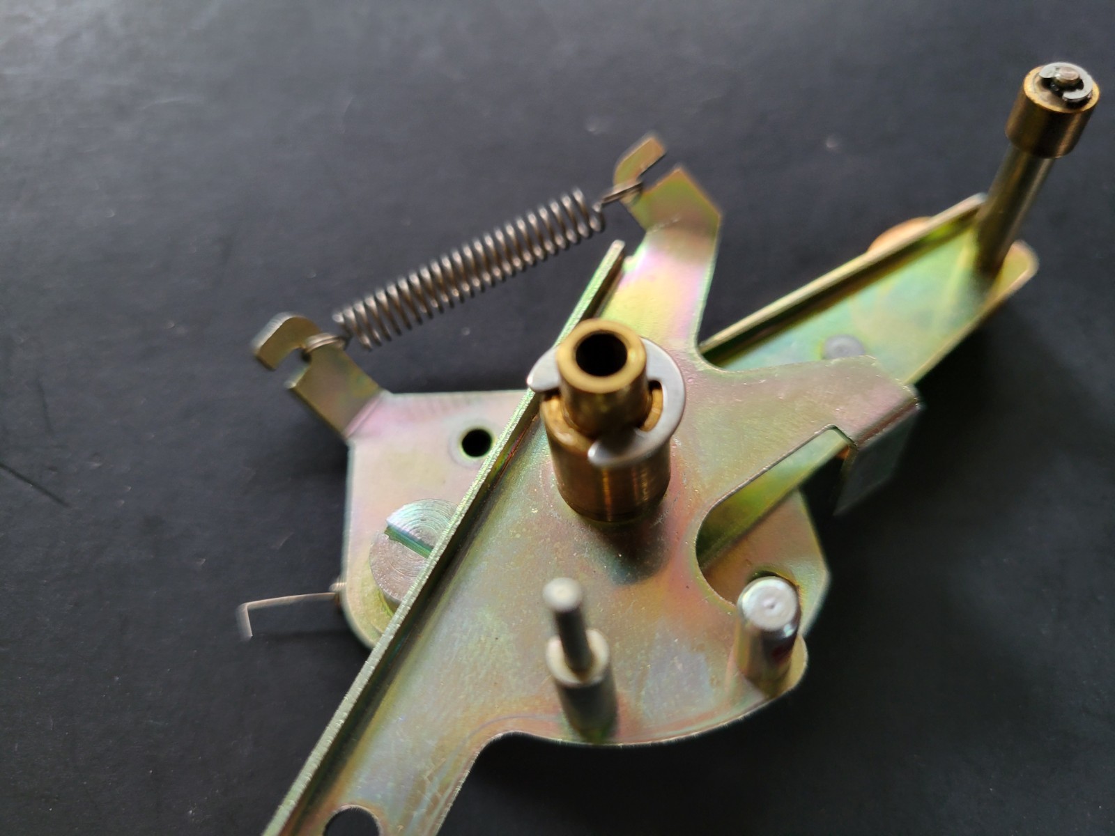 Tonearm Fixing Plate Assembly For a Technics SL-1300 Turntable