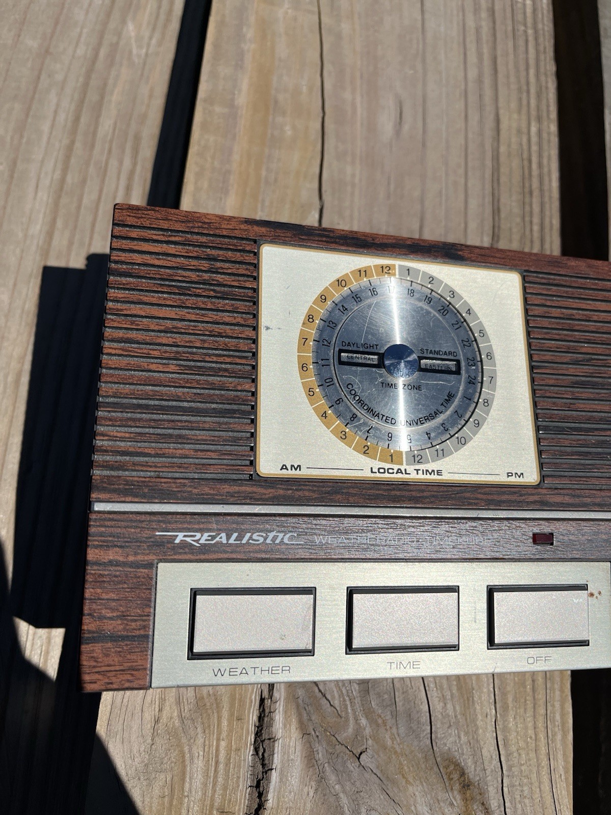 Realistic Weatheradio TimeKube Receiver Coordinated Universal
