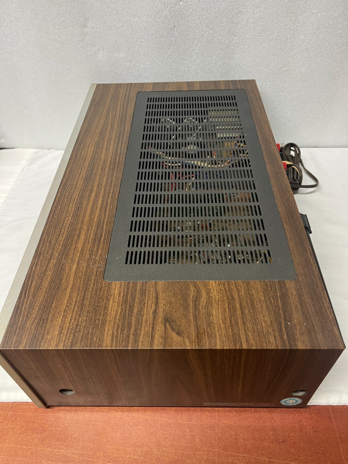 KENWOOD KR-3010 VINTAGE AM/FM STEREO RECEIVER – PARTIALLY TESTED AND WORKING!