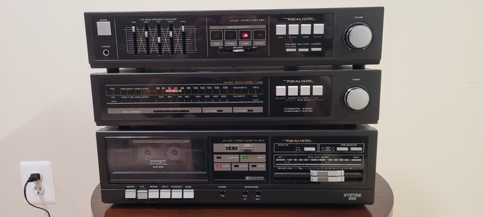 Realistic Stereo System 600 Amplifier, Tuner, Cassette Deck. Tested, Works – EXC