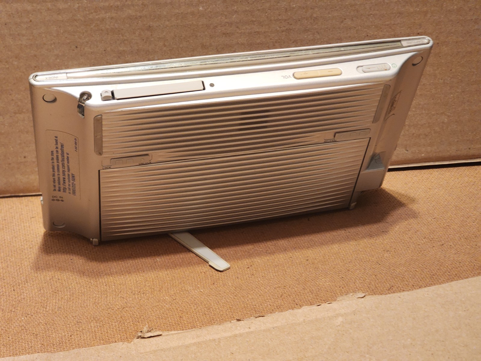 Sony LocationFree TV LF-X5M 7″ Streaming Monitor w/Sony Battery BP-LX5A Untested