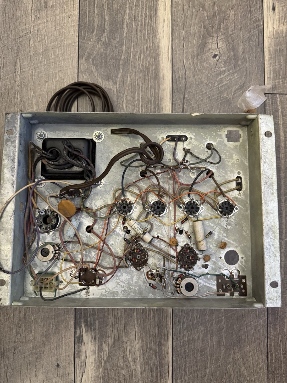 Magnavox 9302 Stereo Tube Amplifier- Untested- Tubes Included