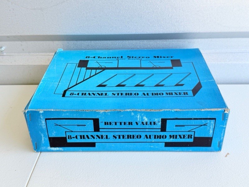 Vintage HY-10M 8 Channel Stereo Audio Mixer Dual VU Meters w/Box – Powers On