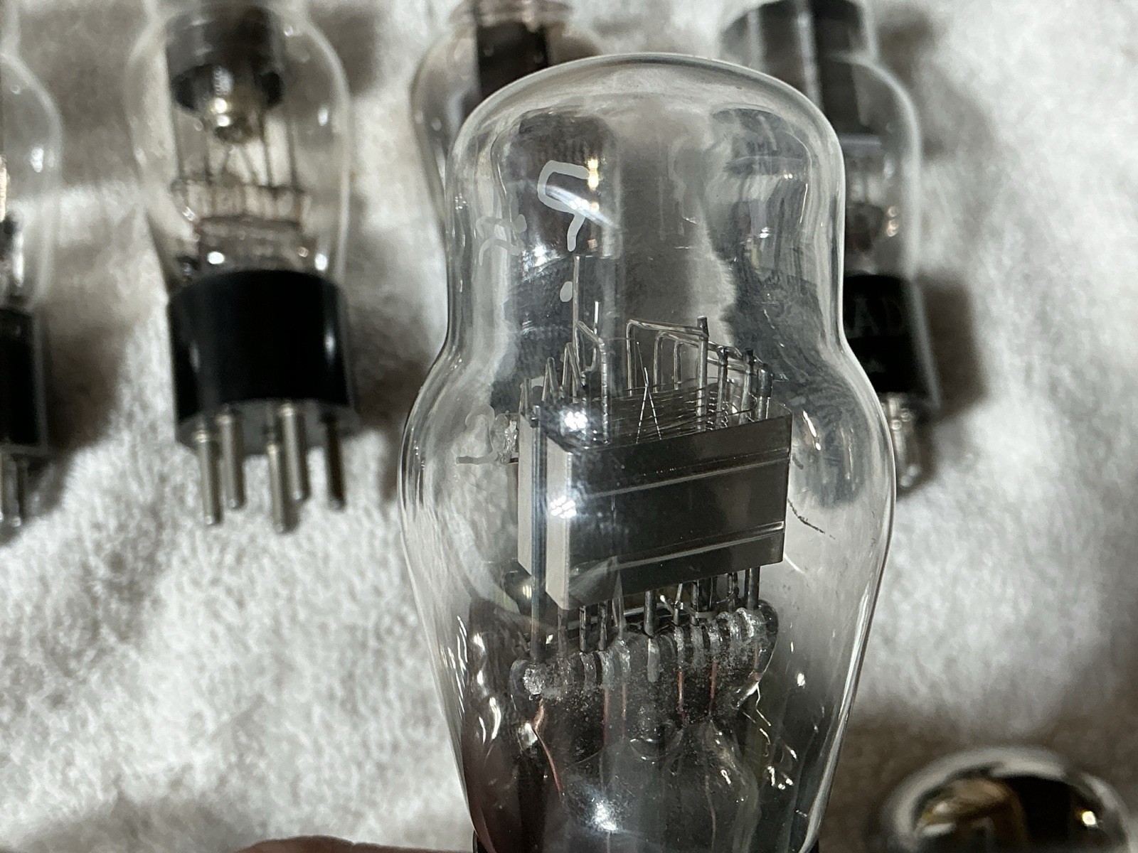 16 Rare Globes & ST Vacuum Tubes Type 17 30 1237 VT-109 5743 C-484 FP-400 PJ-11