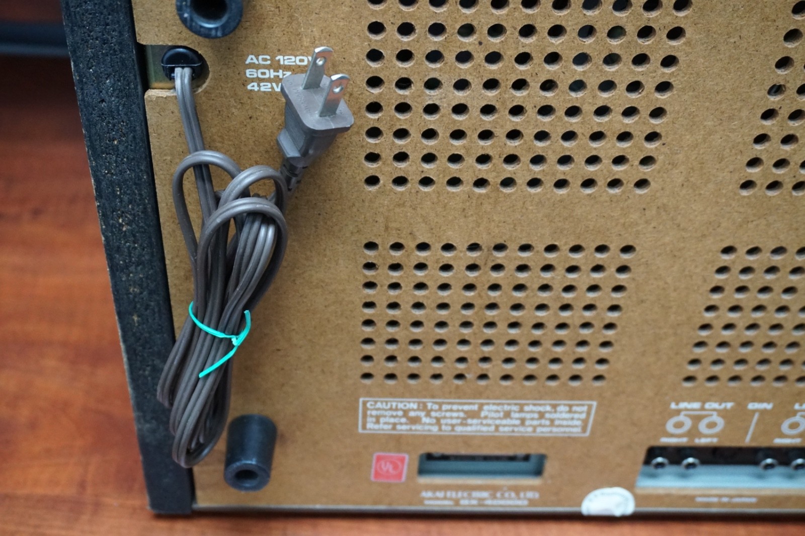 Akai GX-4000D 4-Track Stereo Reel-To-Reel Recorder Player & Speed Adapter (667
