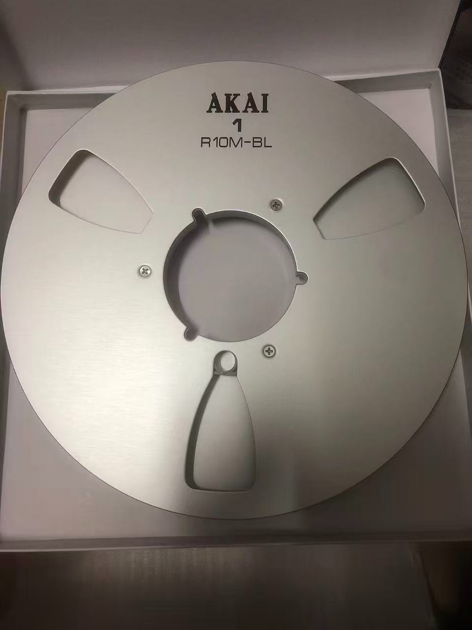 silvery R10M metal tape reel for Akai and others (1 PAIR)