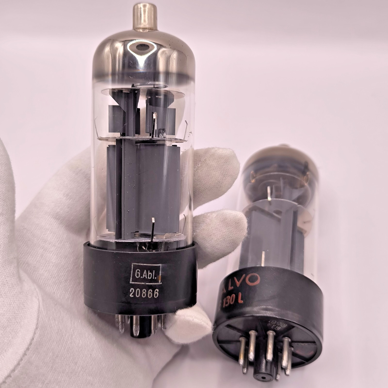 Valvo E130L special quality pentode, matched pair, RoeTest tested same codes