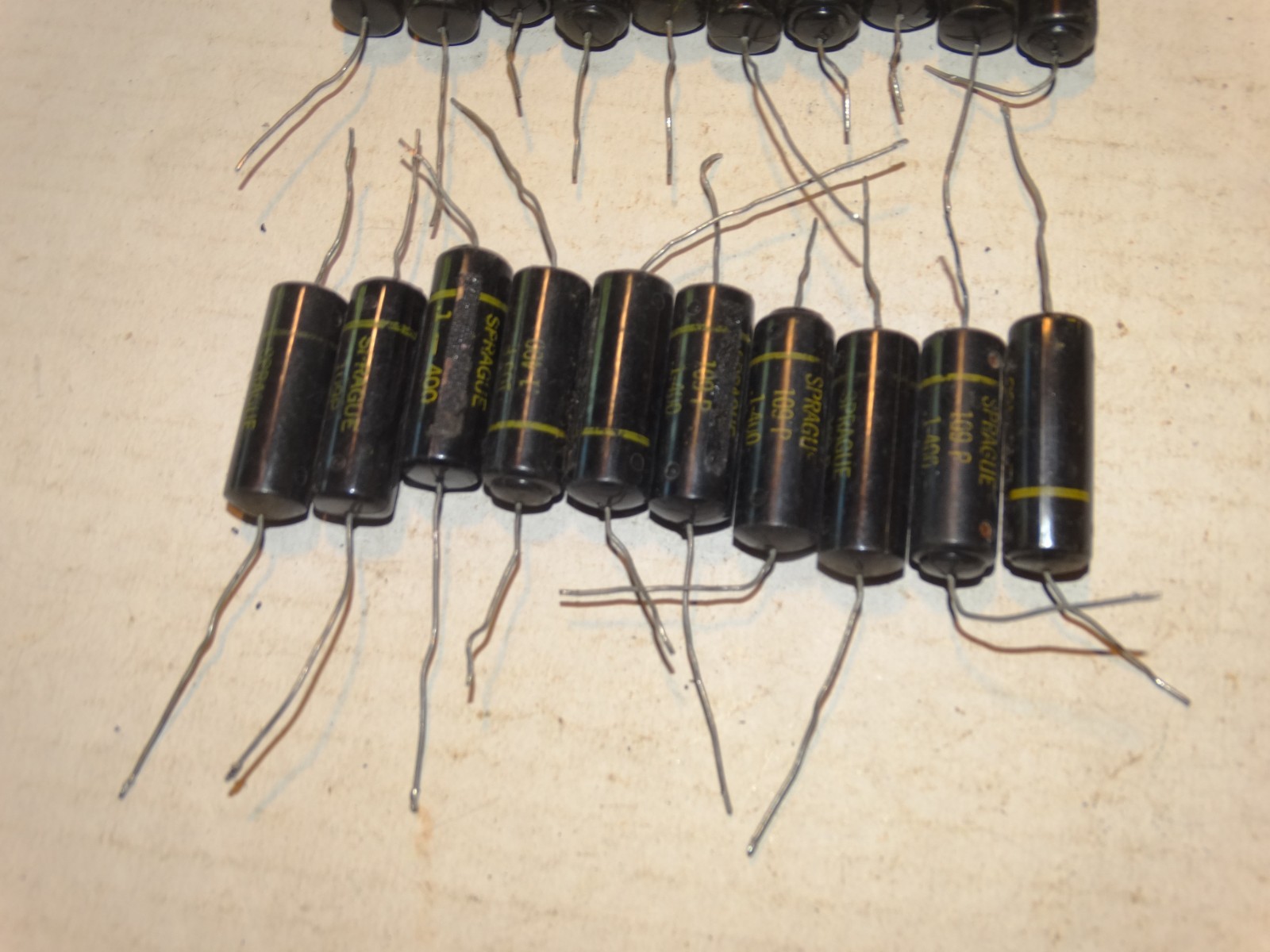 30 -Vintage Sprague Black Capacitor Pulls .1 400v*109P*#5