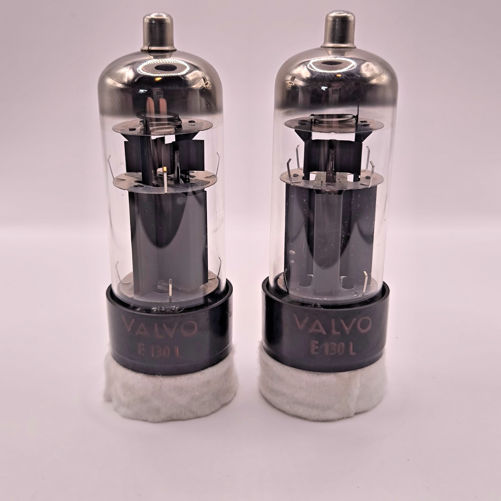 Valvo E130L special quality pentode, matched pair, RoeTest tested same codes
