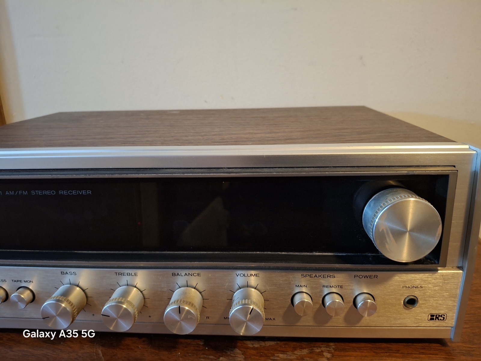 Realistic STA-21 AM/FM Stereo Receiver Walnut UNTESTED. Powers On. Sold As Is.