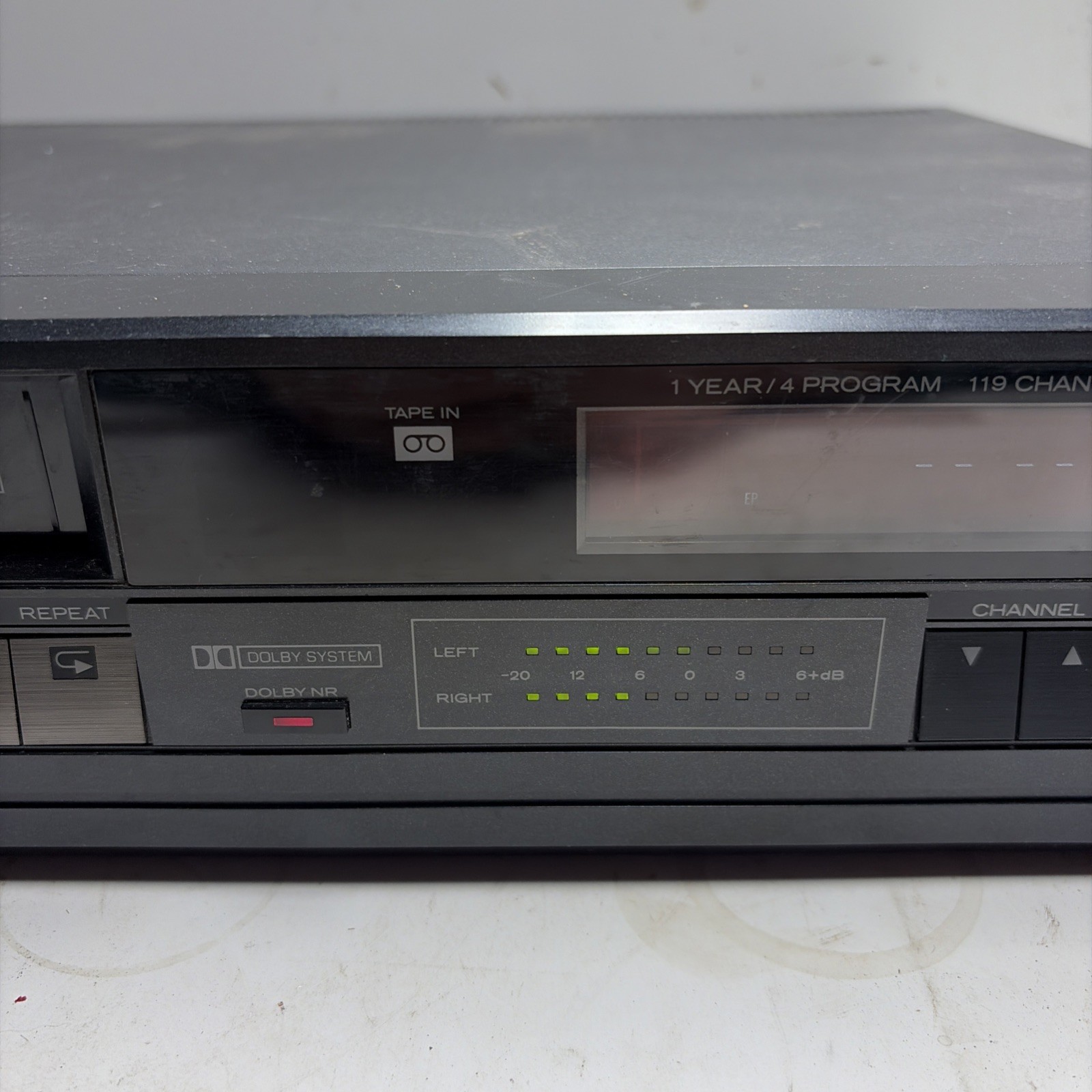 Vintage Sears VCR HQ Series 934 VHS Player Recorder w AV Cable Tested Working