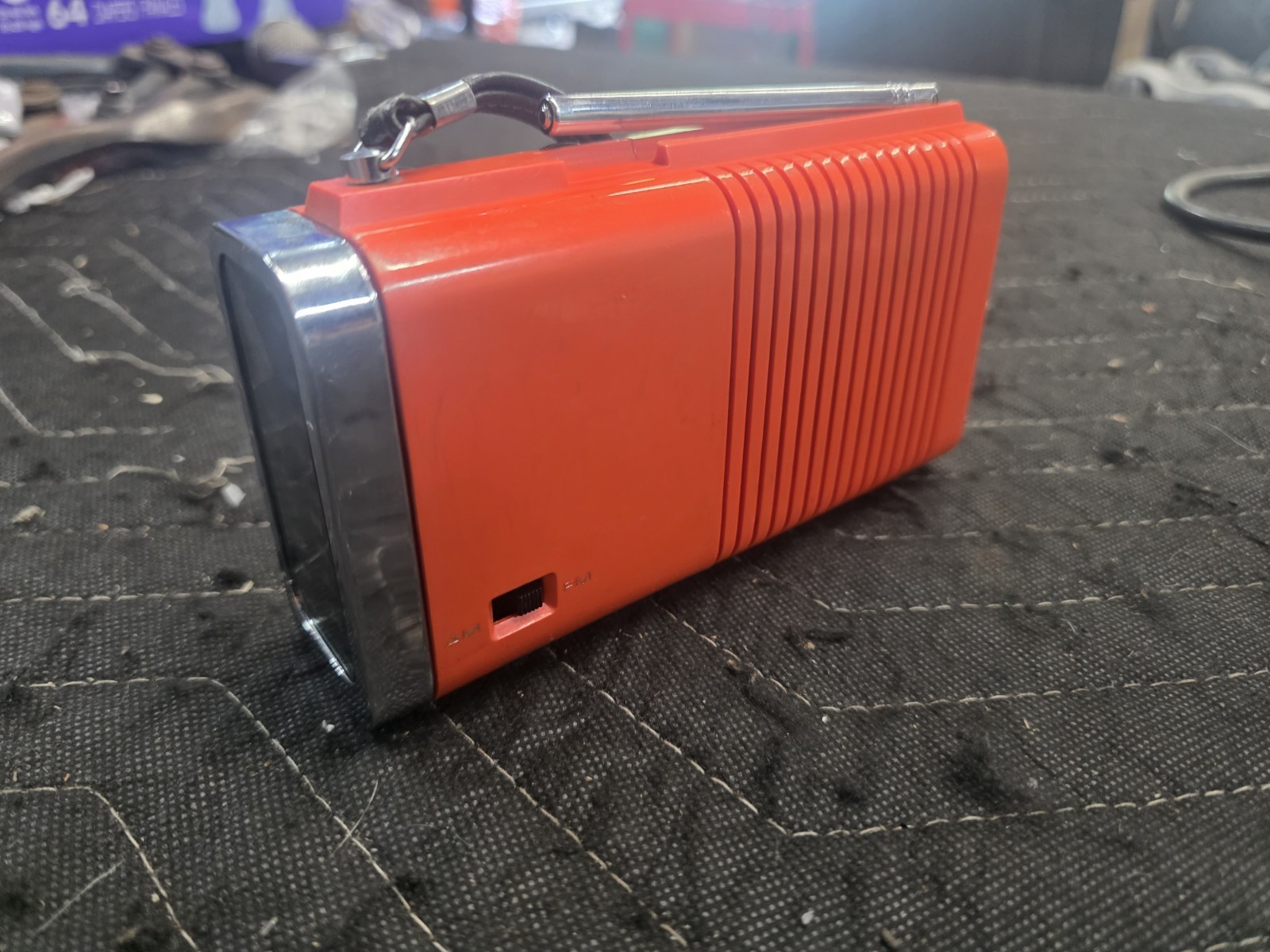 Vintage Philco Ford R131 AM/FM Orange Portable Transistor Radio Pocket 1970’s