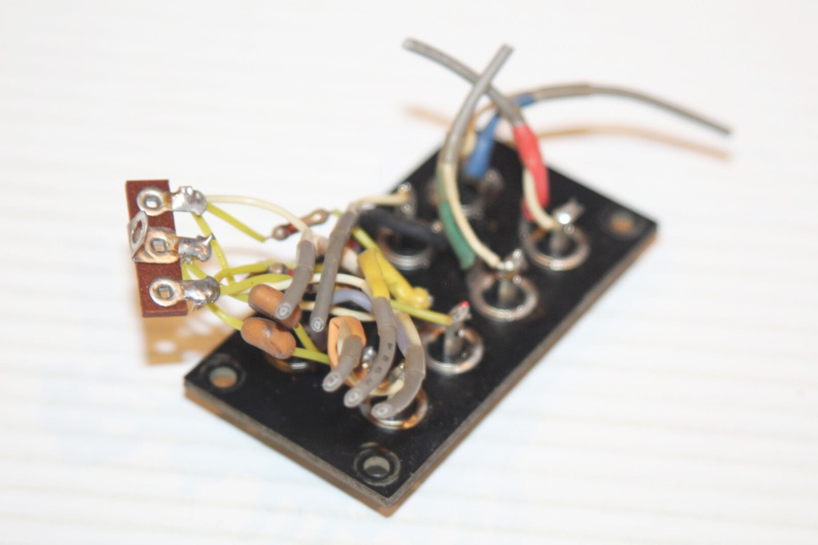 Vintage Realistic STA-80 Receiver Amp – OEM RCA Jack Right Left Input Phono Tape