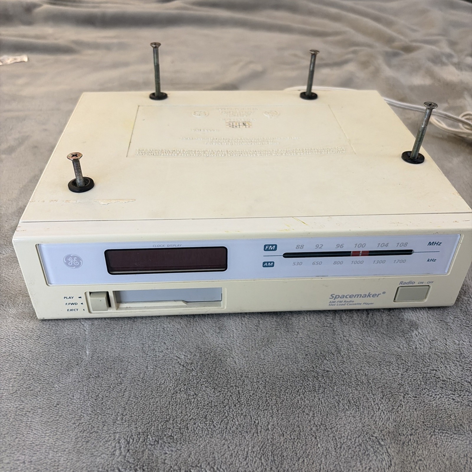 GE Spacemaker Radio Cassette Player Model 7-4275A Under Cabinet Mount w/Cassette