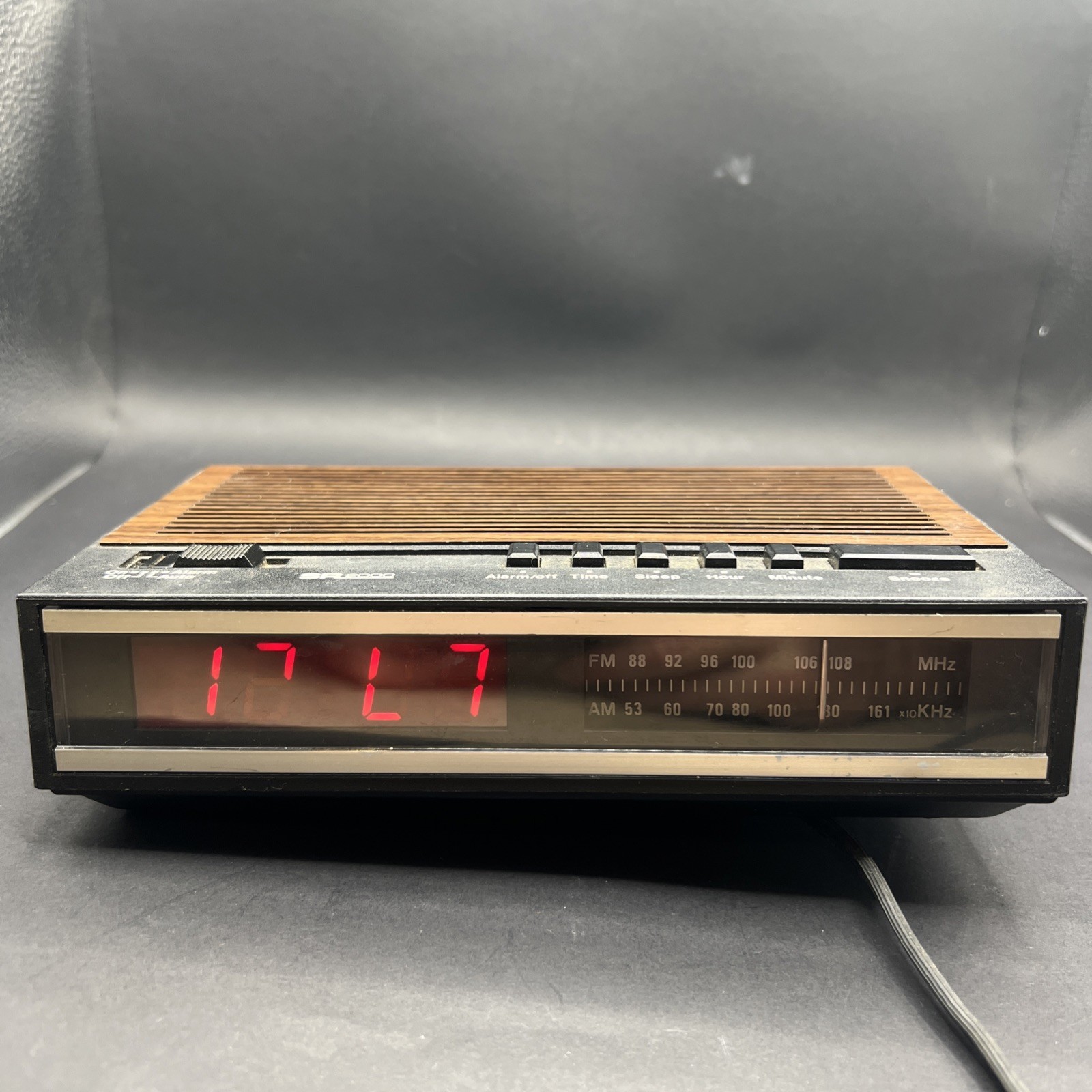 Sears Alarm Clock AM/FM Radio Model 225.23154.650 SR2000 Vintage Shop Clock