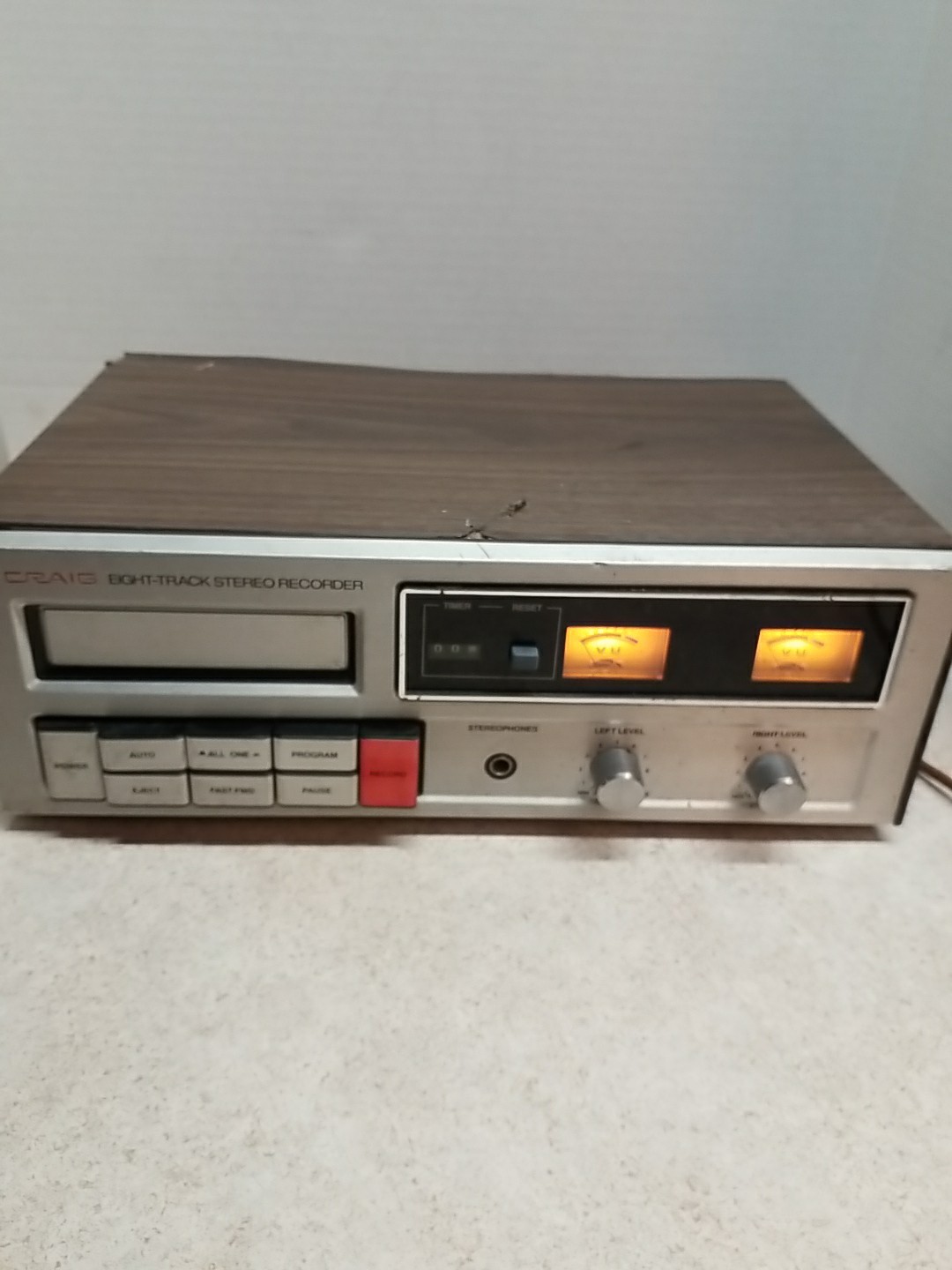 Craig H260 Eight-Track, Stereo Tape Player/Recorder Lights Up! PARTS ONLY