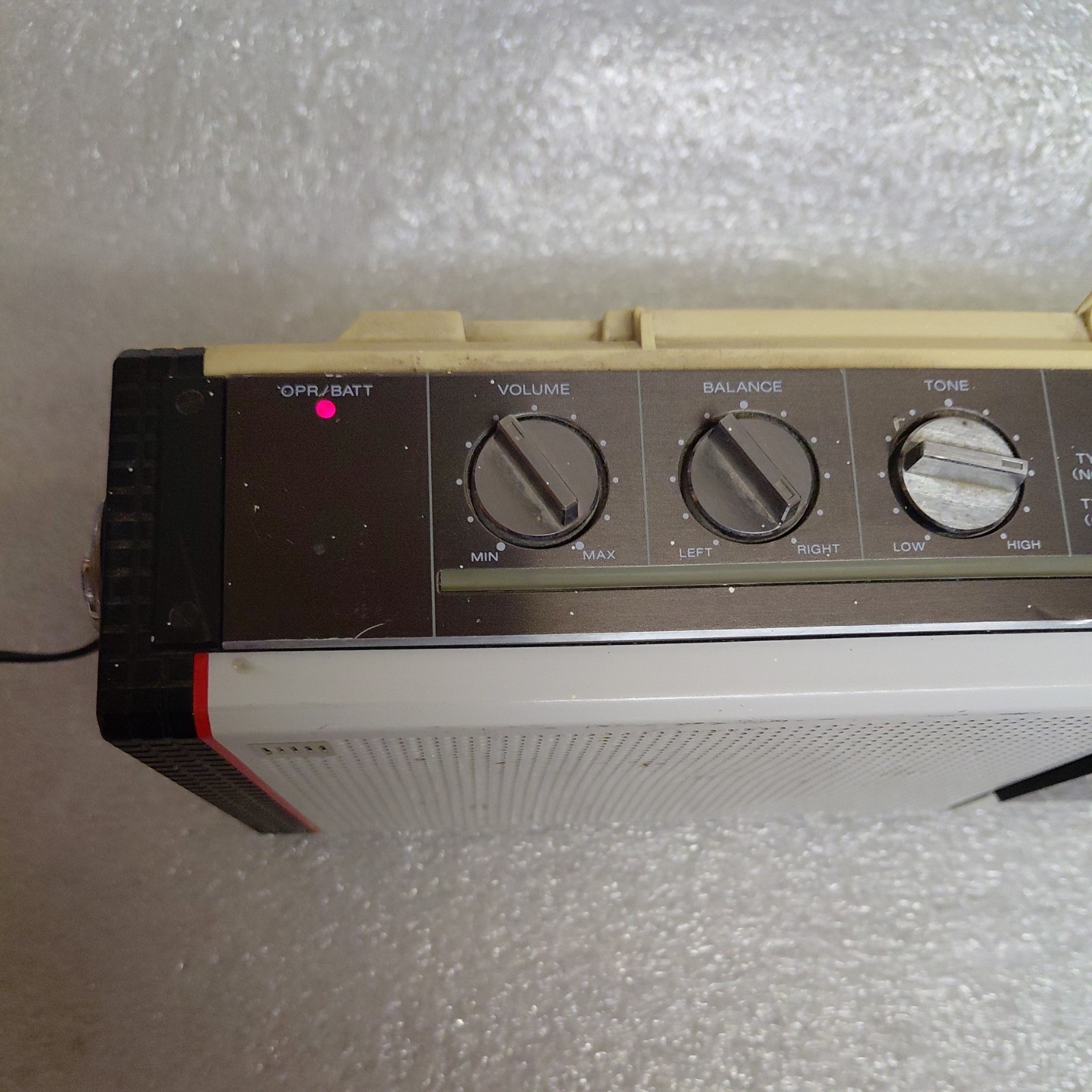 Sony CFS-FM7 model Retro Radio Cassette Recorder Vintage Boombox w/ FM Receiver