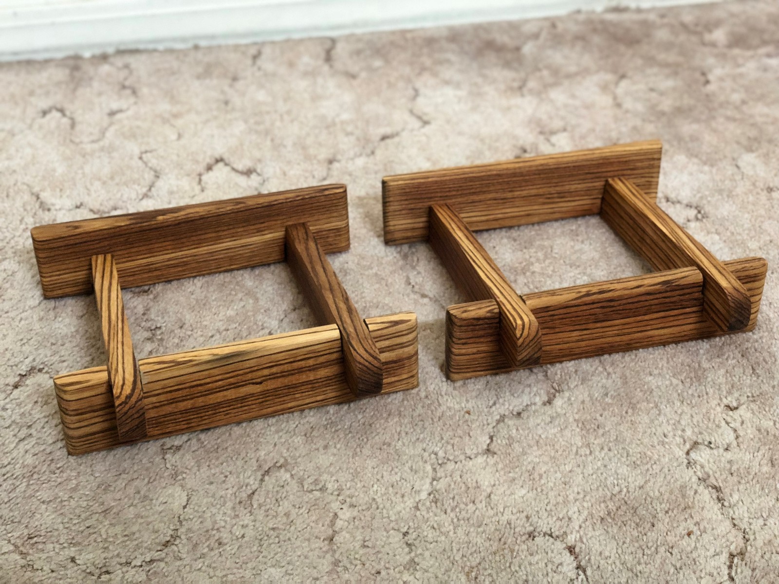 Custom Made Walnut Speaker Stands for Pioneer CS 88 CS88A Speakers